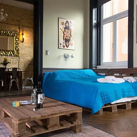 Walnuttree Loft Style Prestige Apartment Budapest